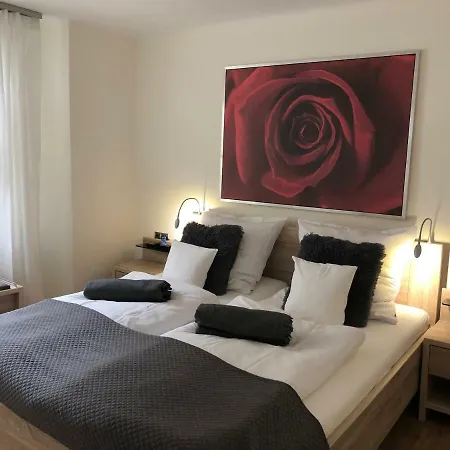 Dolcevita Apartment *